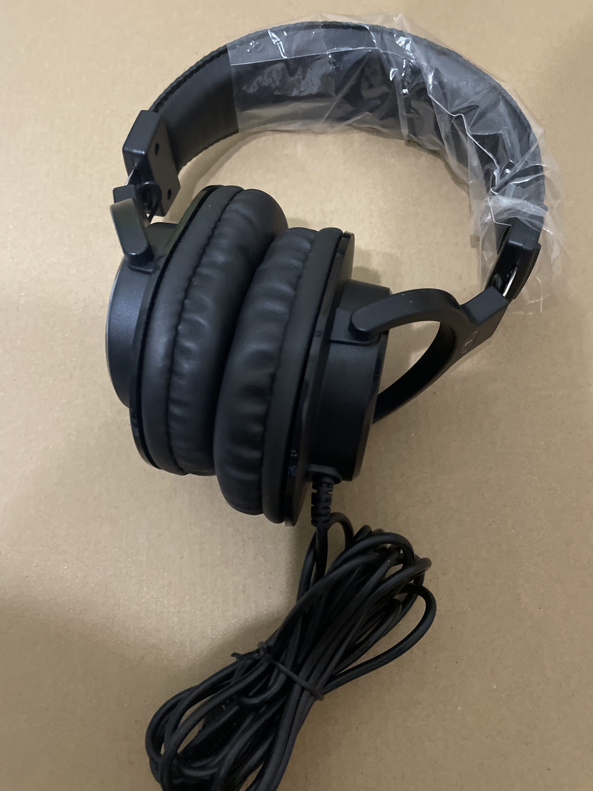 SR2000 Headphones